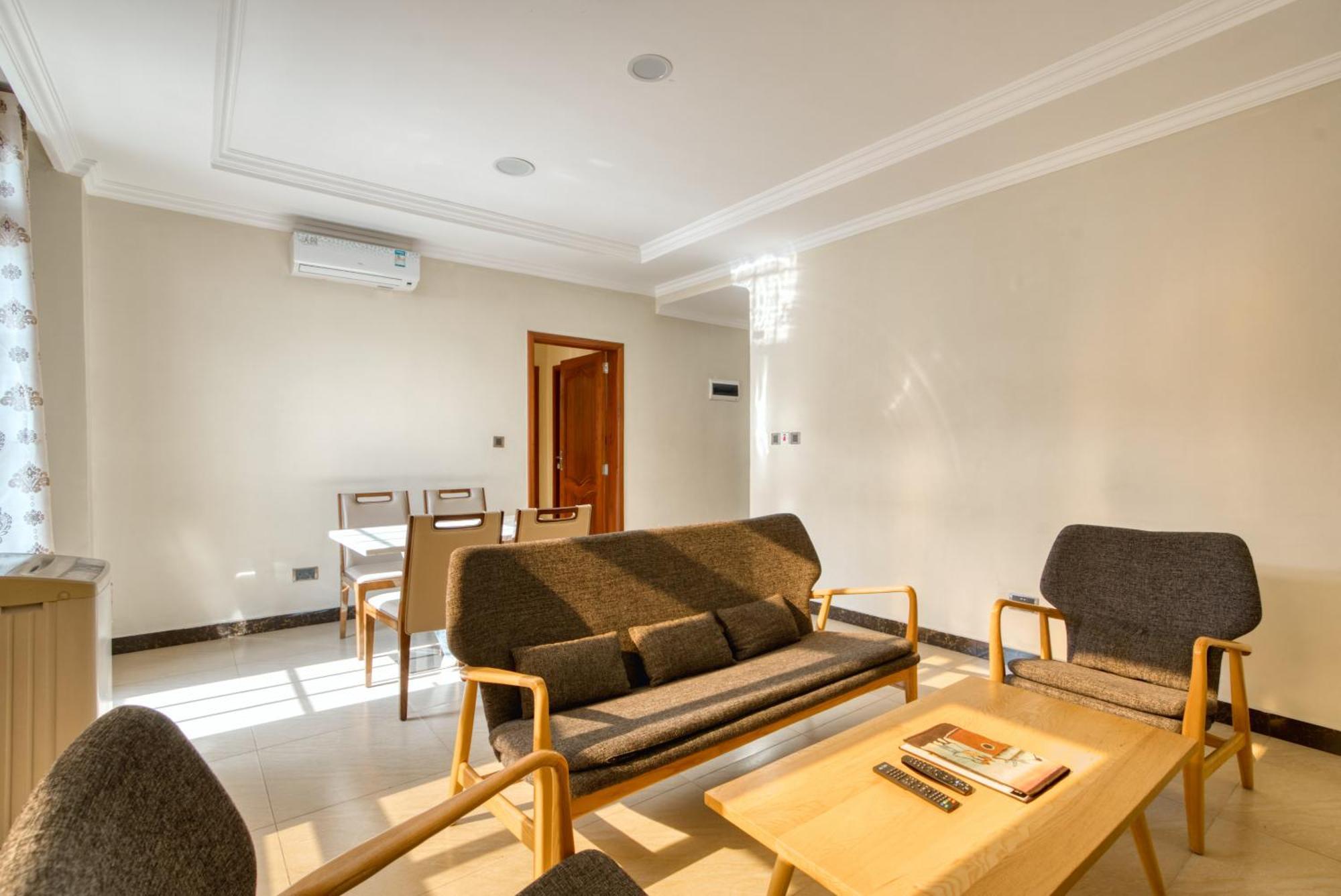 Kibo Palace Apartments アルーシャ 部屋 写真